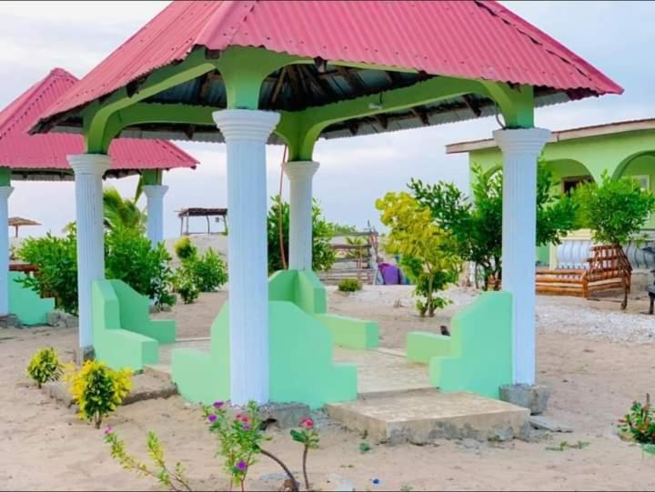 Bosofet Beach And Creek Lodge Sanyang Exterior photo